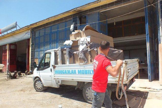 Babalarından Devraldıkları Kereste Makinesiyle Fabrika Sahibi Oldular