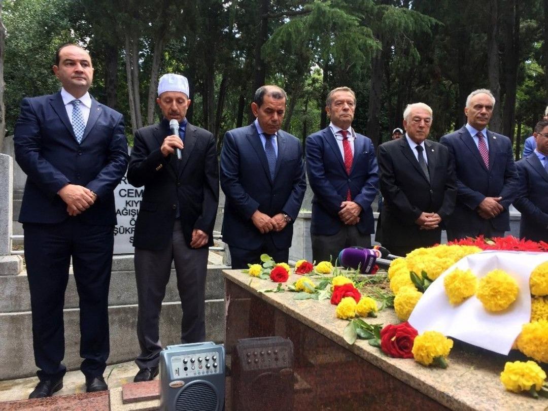 Ali Sami Yen, Kabri Başında Anıldı