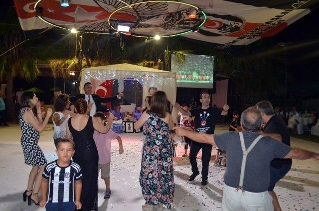 Didim Bjk Derneği 3. Yıldızı Baloyla Kutladı