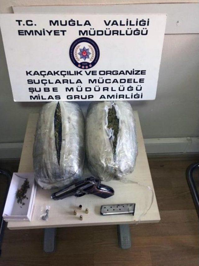 Milas'ta 4 Kilo Esrar Ve 1 Tabanca Ele Geçirildi