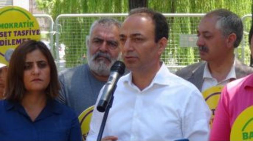 Hdp&rsquo;nin Eyleminde Demirtaş Ve Y&uuml;ksekdağ&rsquo;ın Mesajı Okundu