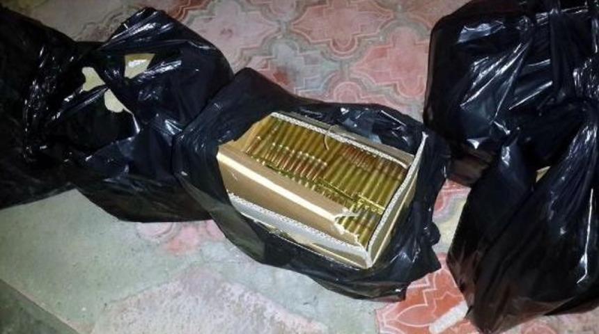 Diyarbakır'da 3 Bin 518 Keskin Nişancı T&uuml;feği Fişeği Bulundu