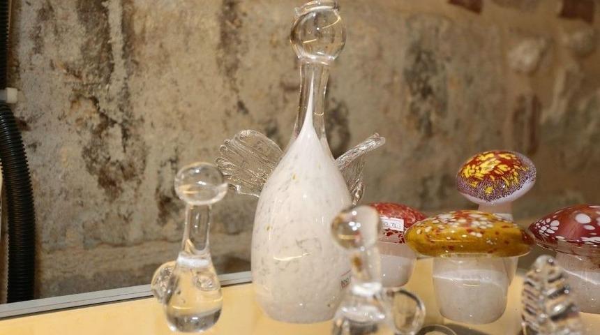 Camın G&uuml;zelliğine Turistler Hayran Kalıyor