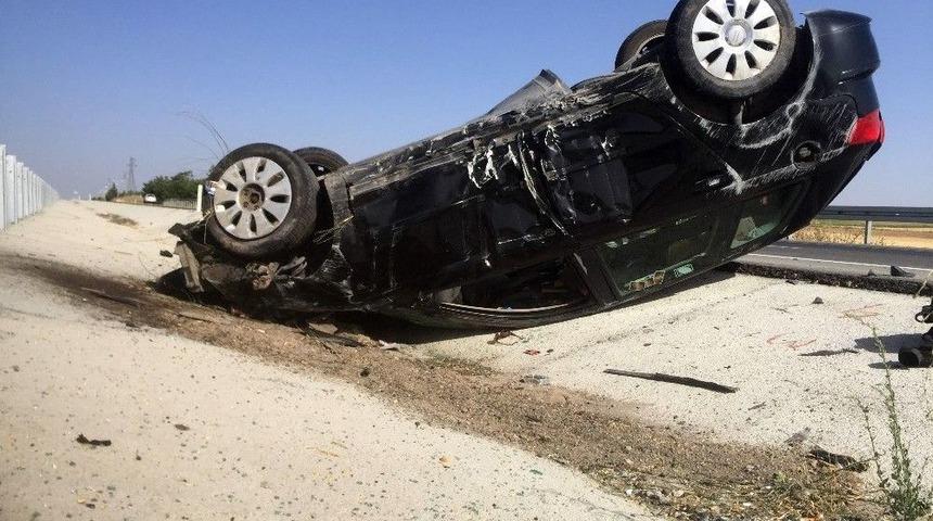 Karaman&rsquo;da Kontrolden &Ccedil;ıkan Otomobil Takla Attı: 4 Yaralı