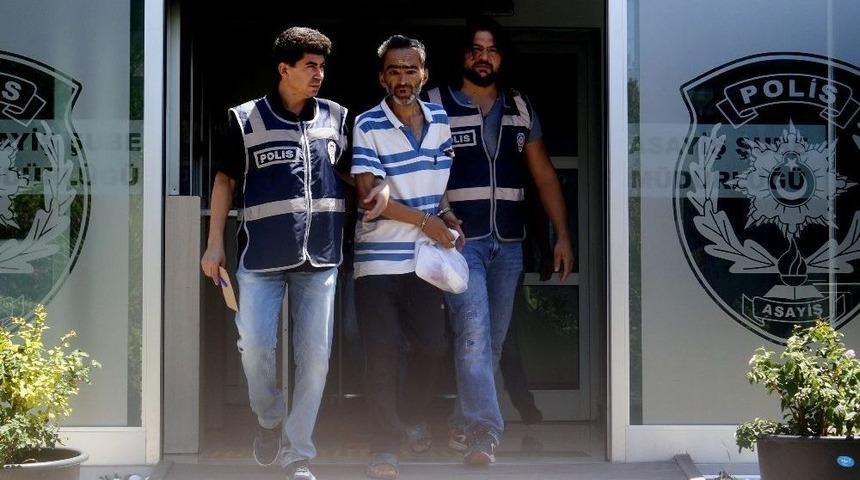 Camiden &Ccedil;aldı, Uyuşturucuya Koştu