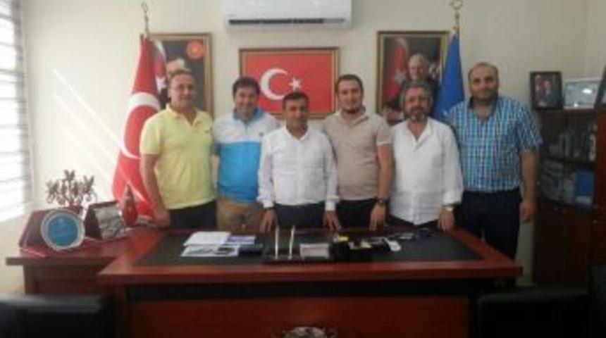 Ak Parti Ortahisar İl&ccedil;e Başkanlığı Halk G&uuml;nlerini S&uuml;rd&uuml;r&uuml;yor