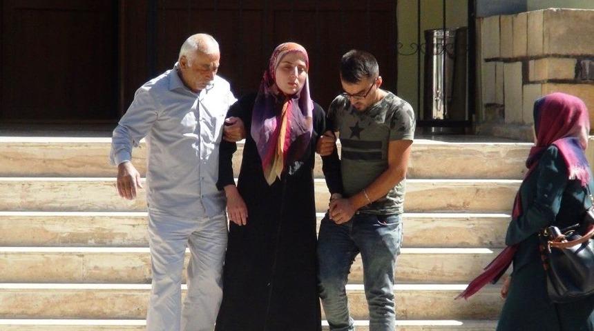 Yastıktan D&uuml;şen 8 Aylık Bebek &Ouml;ld&uuml;