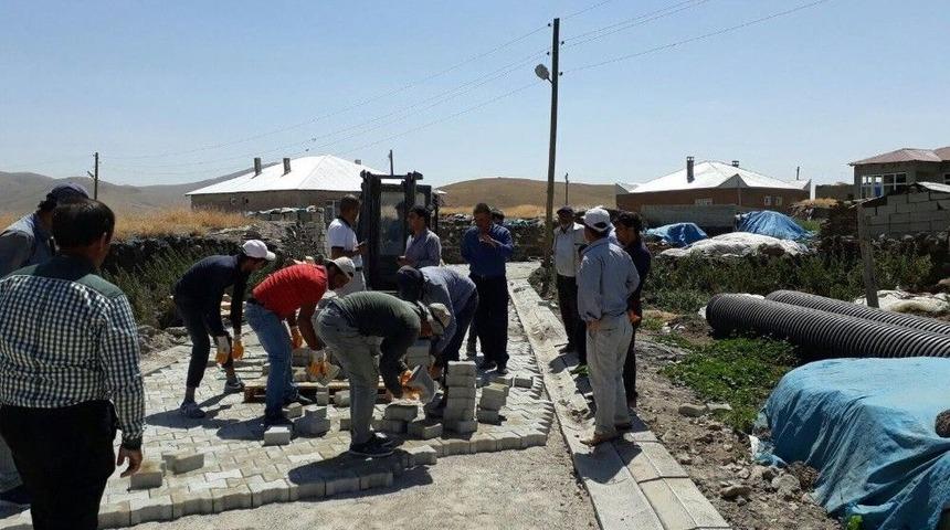 &Ccedil;aldıran&rsquo;da Yol Yapım &Ccedil;alışması