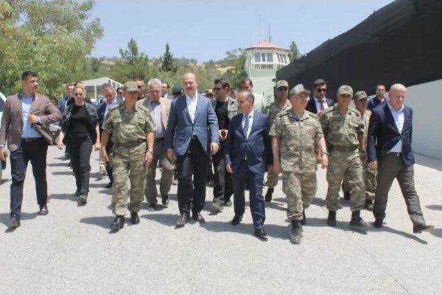 Bakan Soylu, Şırnak-Van Karayolunda Inceleme Yaptı