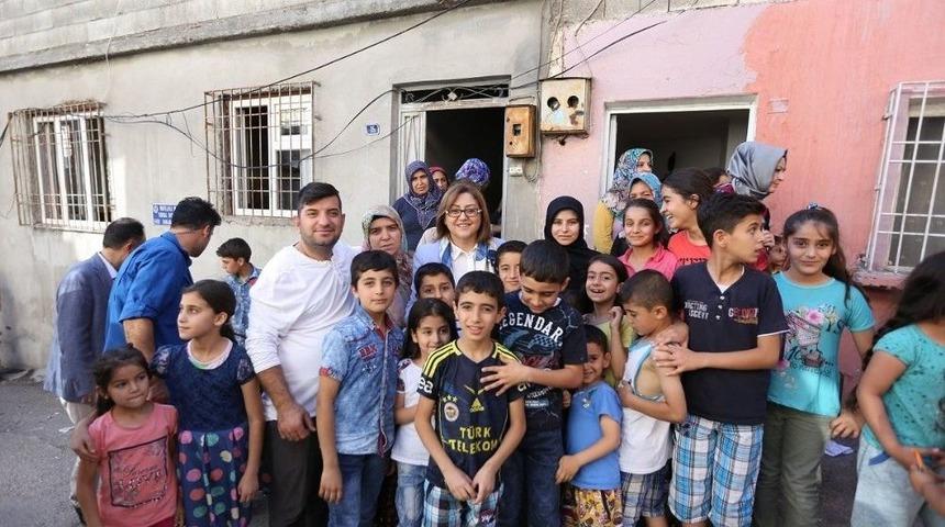 Yetimlerin Hayatlarına Umut Dolu Dokunuş