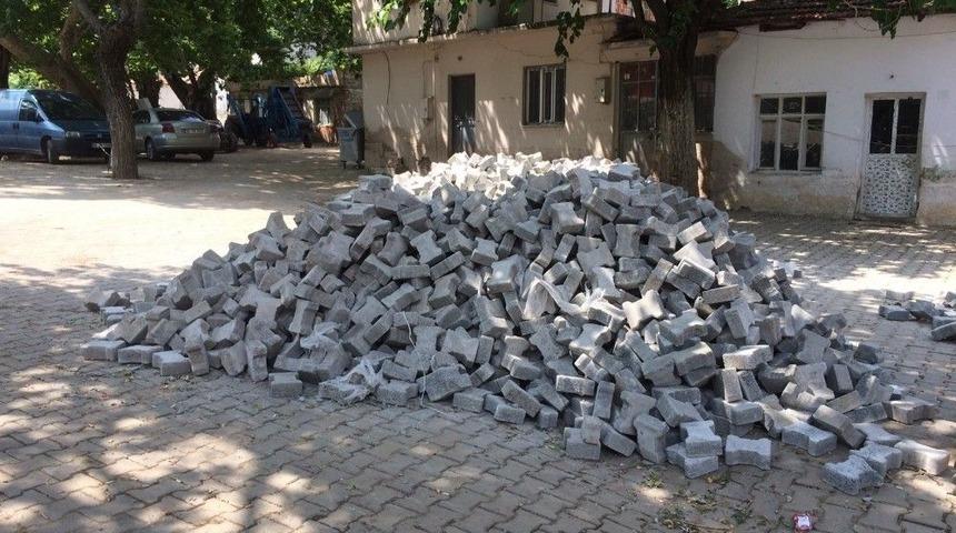 S&uuml;beylidere&rsquo; De Yaralar Sarılıyor