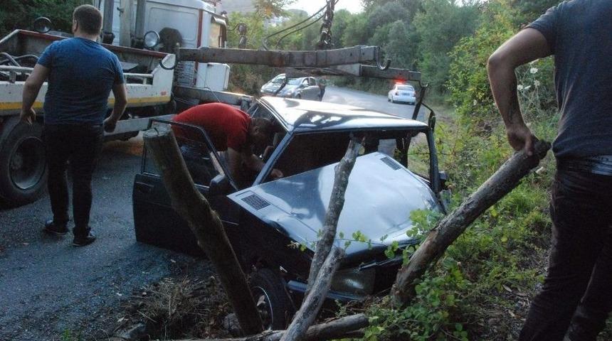 Zonguldak&rsquo;ta Otomobil Su Kanalına D&uuml;şt&uuml;: 1 Yaralı
