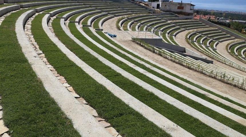 Burhaniye&rsquo;de Amfi Tiyatro İnşaatında Sona Yaklaşıldı