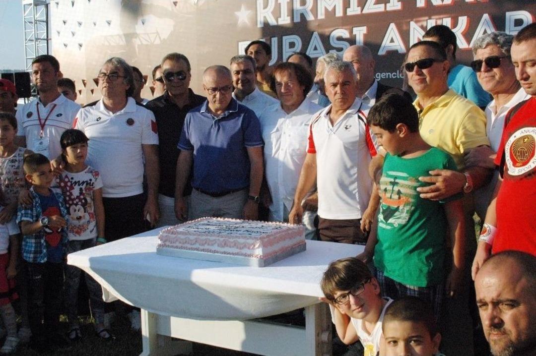 B&uuml;y&uuml;k Ankara Festivali&rsquo;nde &ldquo;gen&ccedil;lerbirliği R&uuml;zgarı&rdquo;