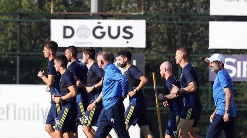 Fenerbah&ccedil;e, Sturm Graz Ma&ccedil;ı Hazırlıklarına Başladı