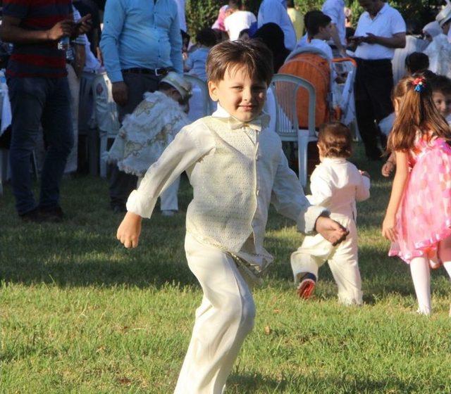 Özdilek Yüzlerce Çocuğa Erkekliğe İlk Adımı Attırdı