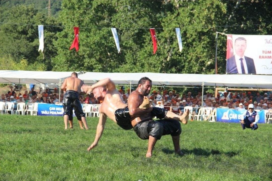 &Ccedil;an&rsquo;da Yağlı G&uuml;reş Heyecanı 6. Kez Yaşandı