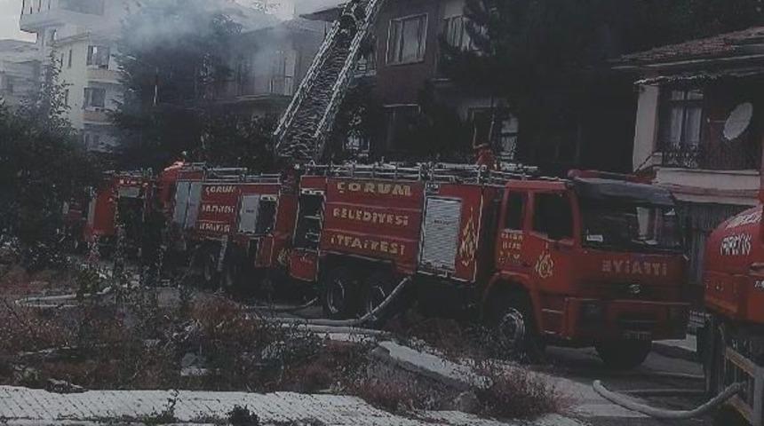 &Ccedil;orum'da Yangı Paniği