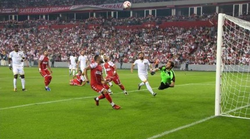 Yeni 19 Mayıs Stadyumu A&ccedil;ılış Ma&ccedil;ında Samsunspor, Ankarag&uuml;c&uuml;&rsquo;N&uuml; 1-0 Yendi
