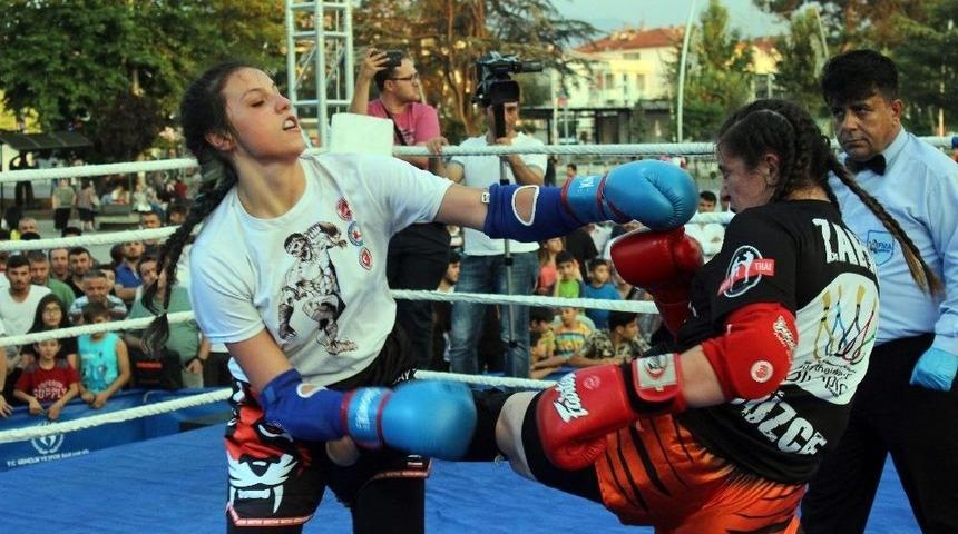 15 Temmuz Şehidi Adına Muay Thai Turnuvası D&uuml;zenlendi