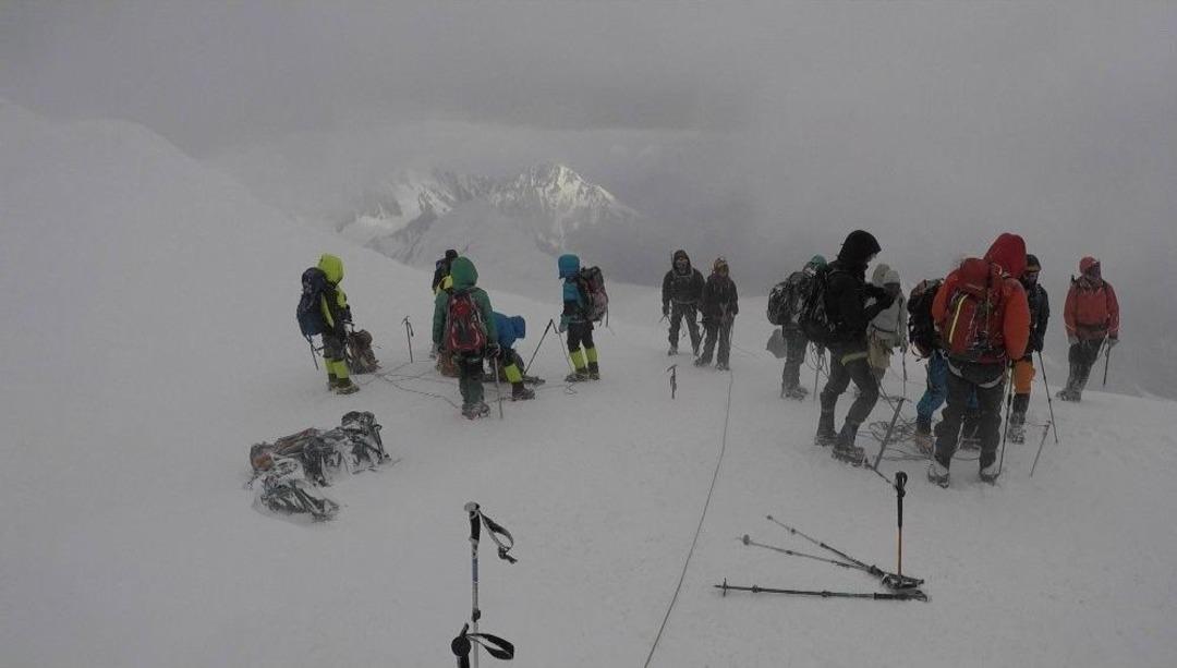 Aynı G&uuml;nde İki Mevsim Yaşadılar