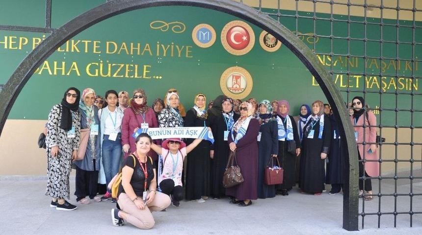 Şeyh Edebali T&uuml;rbesi&rsquo;ne Ziyaret&ccedil;i Akını