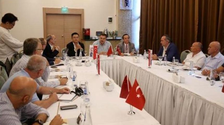 &Ccedil;inli Turizmcinin G&ouml;z&uuml; Antalya'da