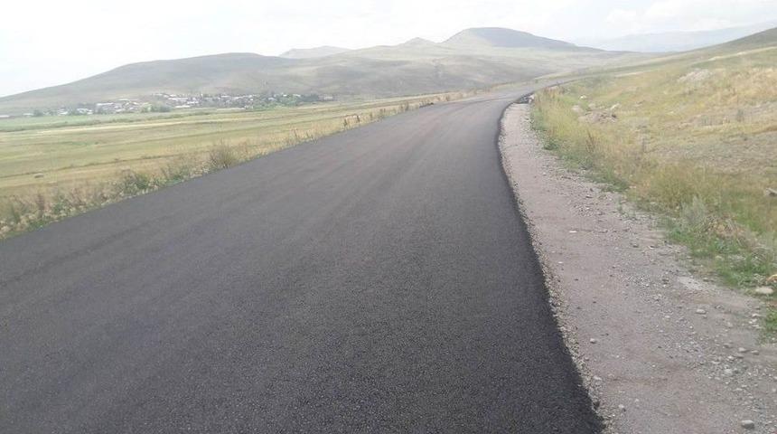 Selim K&ouml;y Yolları Sıcak Asfalt Oluyor