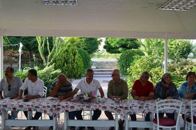 İzmir’den Adilcevaz’a ‘sıla-i Rahim’ Ziyareti