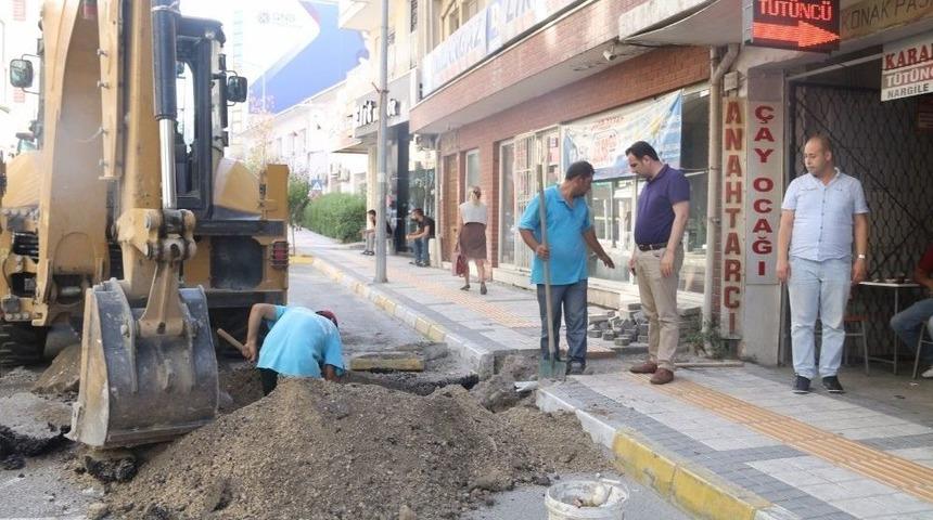 Aydın Caddesinde &Ccedil;alışmalar Hızlı Bir Şekilde İlerliyor