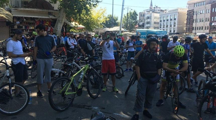 Ordu Caddesi Bisikletliler İ&ccedil;in Trafiğe Kapatıldı