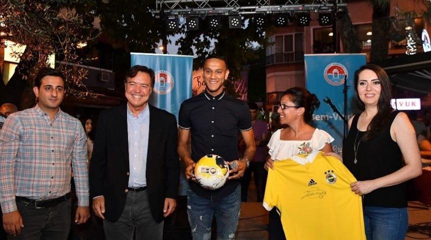 Josef De Souza Festivale Katıldı