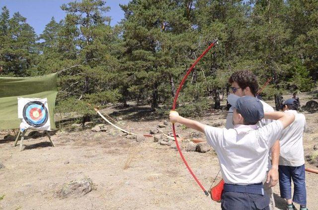 İzciler Bolu Aladağ’da Kamp Kurdu