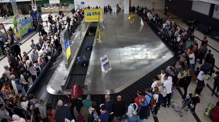 Antalya’ya Gelen Turist Sayısı 5 Milyonu Aştı