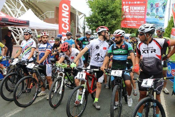 Gençlik Ve Spor Bakanı Osman Aşkın Bak, Tulum Eşliğinde Horon Oynadı G2