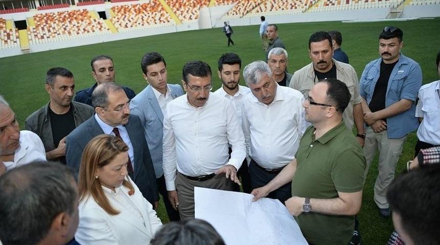 Bakan T&uuml;fenkci, Cumhurbaşkanı Erdoğan&rsquo;ın A&ccedil;ılışını Yapacağı Statta İncelemelerde Bulundu