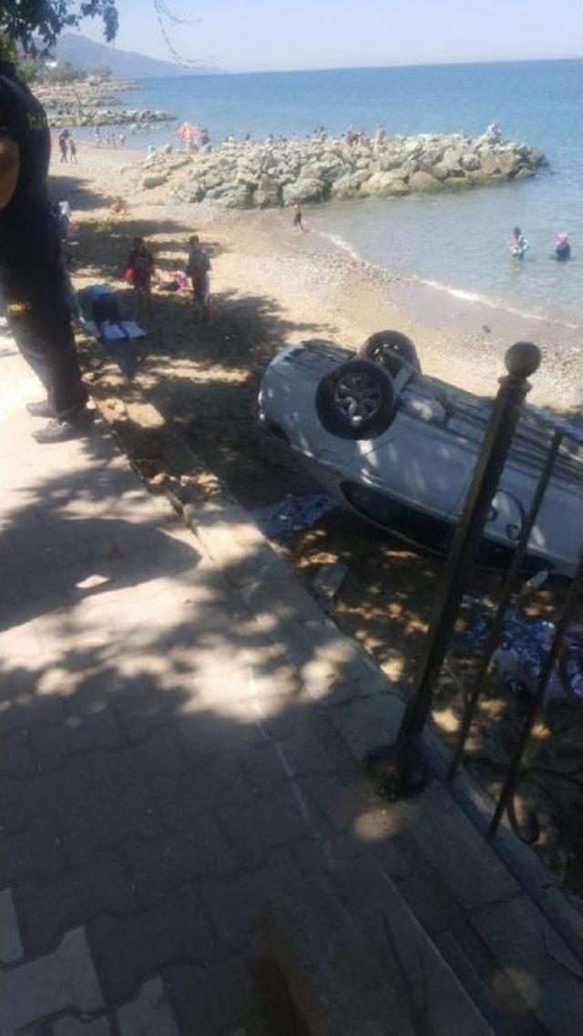 Esenköy’De Otomobil Plaja Daldı 2