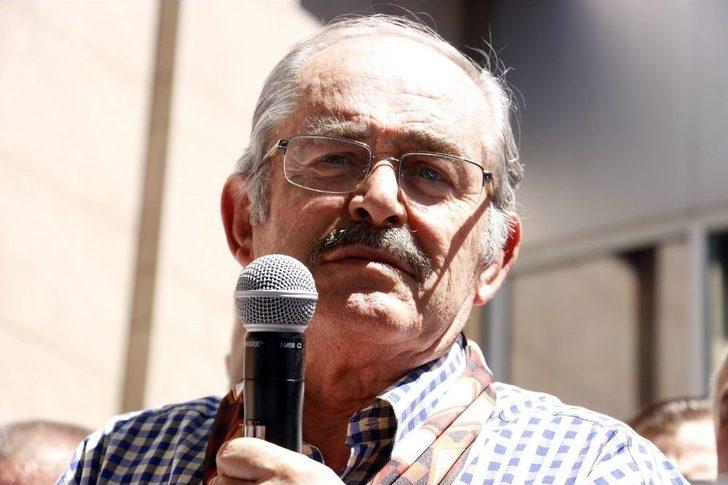 Başkan Büyükerşen Uğradığı Saldırı Sonrası Bugün Eskişehirlilerle Buluştu G1