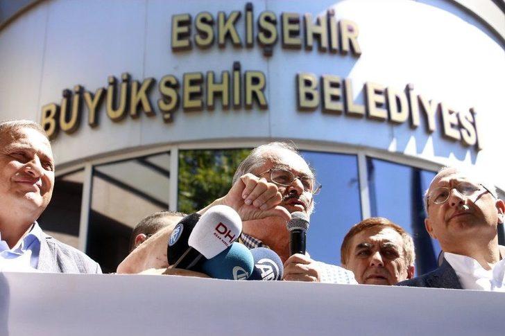 Başkan Büyükerşen Uğradığı Saldırı Sonrası Bugün Eskişehirlilerle Buluştu G2