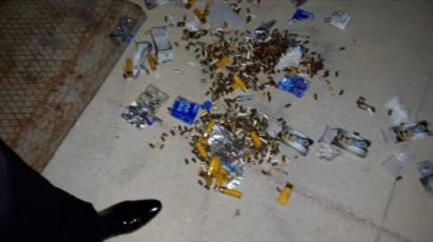 Özel Harekat Polisinin Fabrika Bahçesindeki Eğlencede Gözaltına Aldığı 14 Kişi Serbest