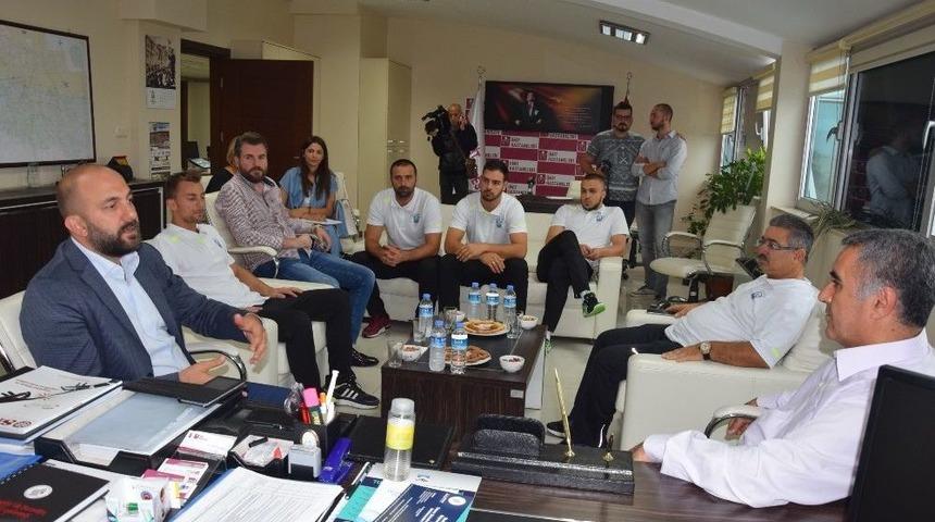 &rsquo;beton Adamlar&rsquo; &Ouml;zel &Uuml;mit&rsquo;te Sağlık Taramasından Ge&ccedil;ti