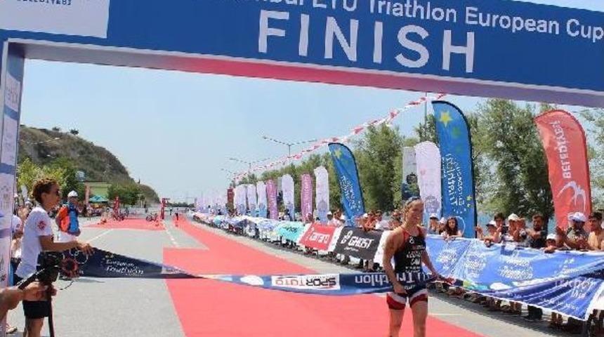 İstanbul Triatlon Avrupa Kupası Yarışları Beylikd&uuml;z&uuml;'nde Yapıldı