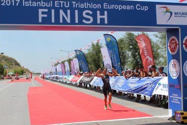 İstanbul Triatlon Avrupa Kupası Yarışları Beylikdüzü'nde Yapıldı