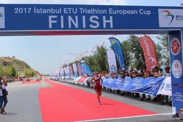 İstanbul Triatlon Avrupa Kupası Yarışları Beylikdüzü'nde Yapıldı