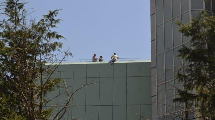 Şişli'de Intihar Girişimi