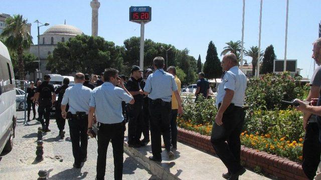 Meydan Kavgasını Polis Önledi