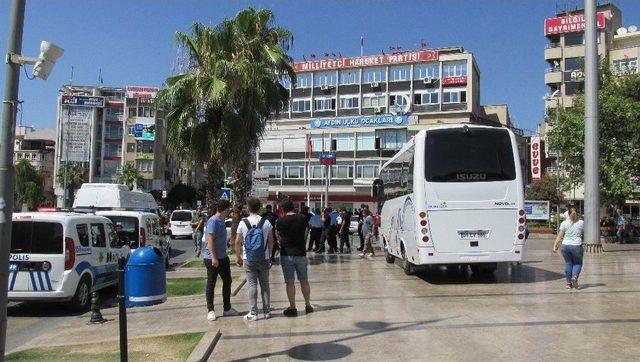 Meydan Kavgasını Polis Önledi