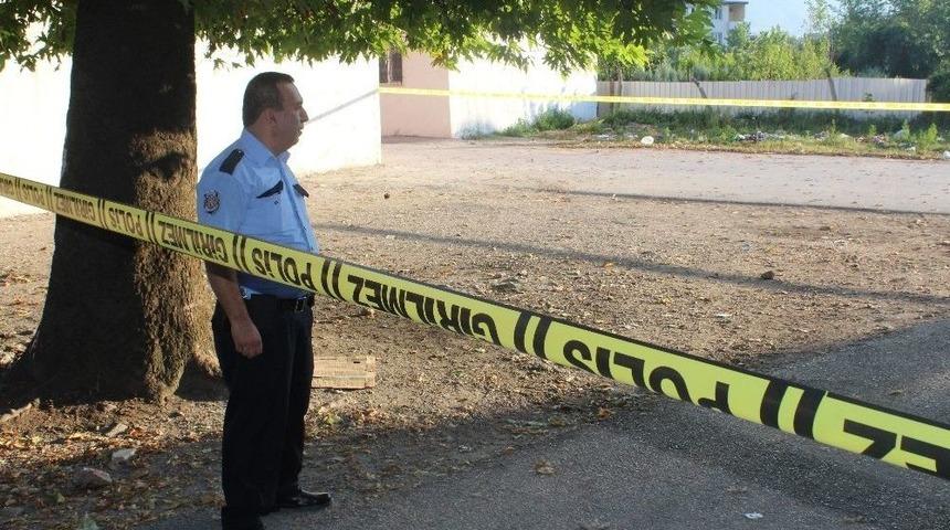 Bursa&rsquo;da Bı&ccedil;aklı Kavga: 3 Yaralı