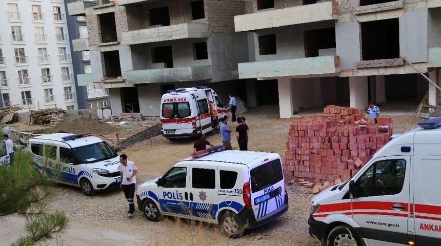 İnşaatın Havalandırma Boşluğunda Ceset Bulundu
