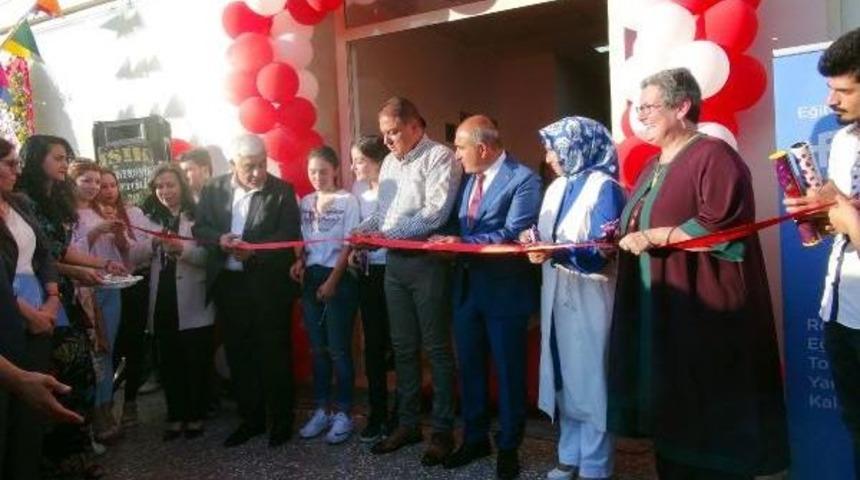 Kilis'te T&uuml;rk Ve Suriyeli Kadınlara Meslek Edindirme Kursu